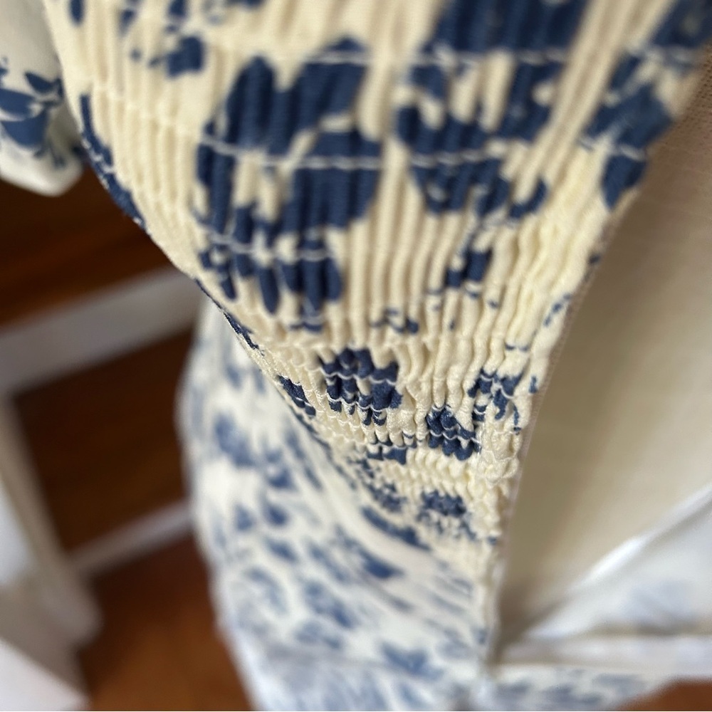 NWT Francesca’s Natasha Puff Sleeve Side Slit Midi Dress blue/white Small Lined - Picture 8 of 10